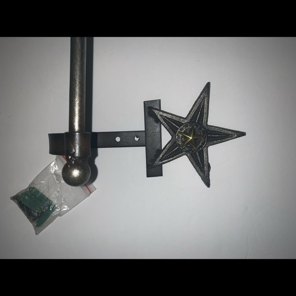 Metal Finish Towel Rack - Picture 5 of 6